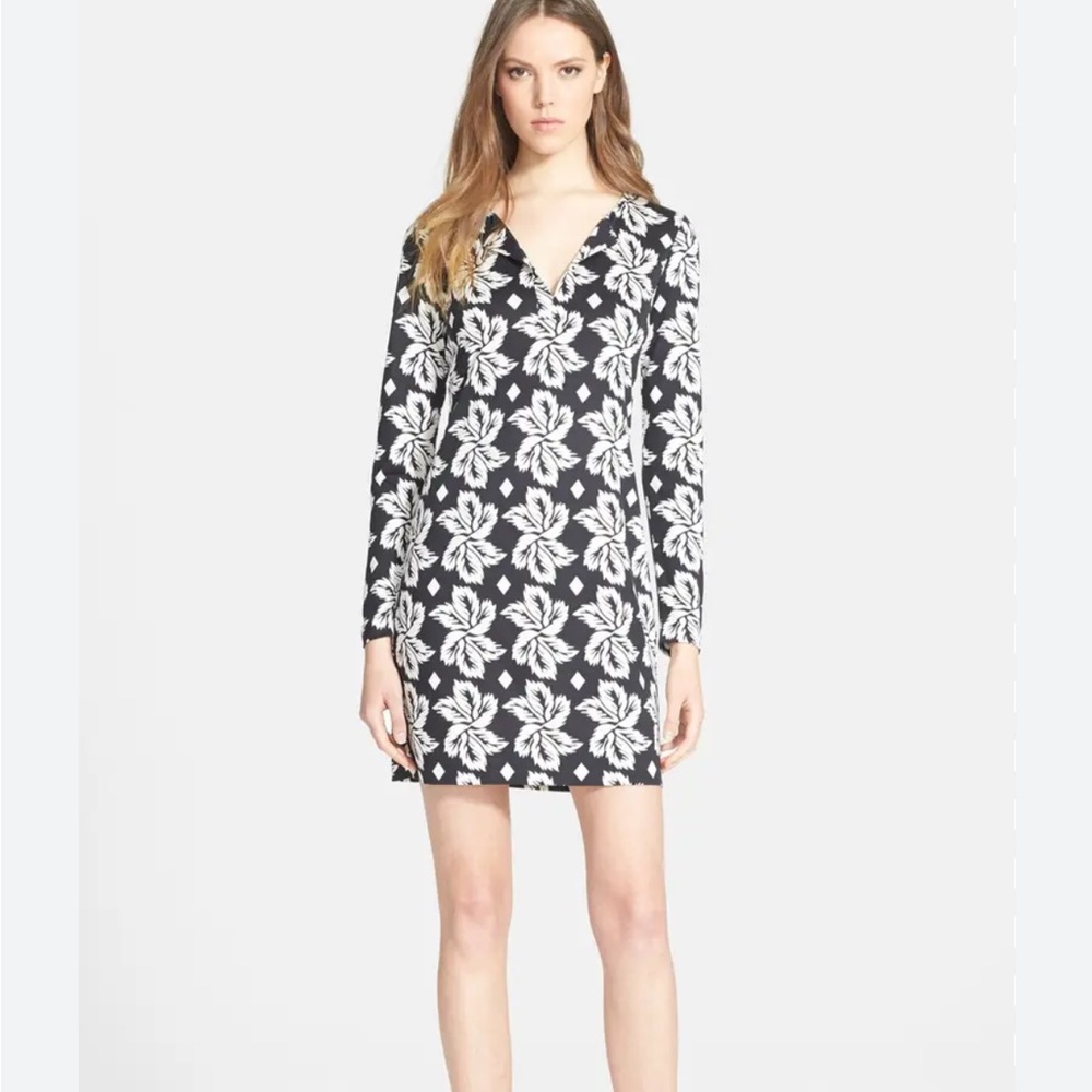 Diane Von Furstenberg 100% silk black white long sleeve Raina mini dress size 4